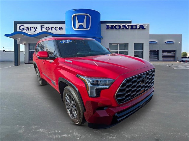 2025 Toyota Sequoia Platinum's photo