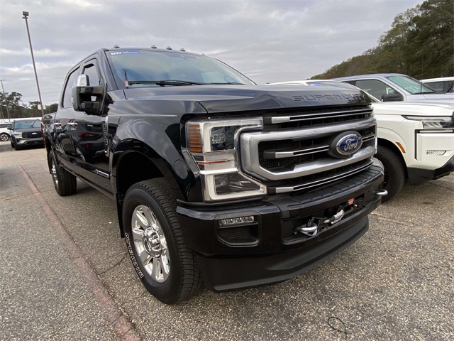 2022 Ford F-350 Super Duty Platinum's photo