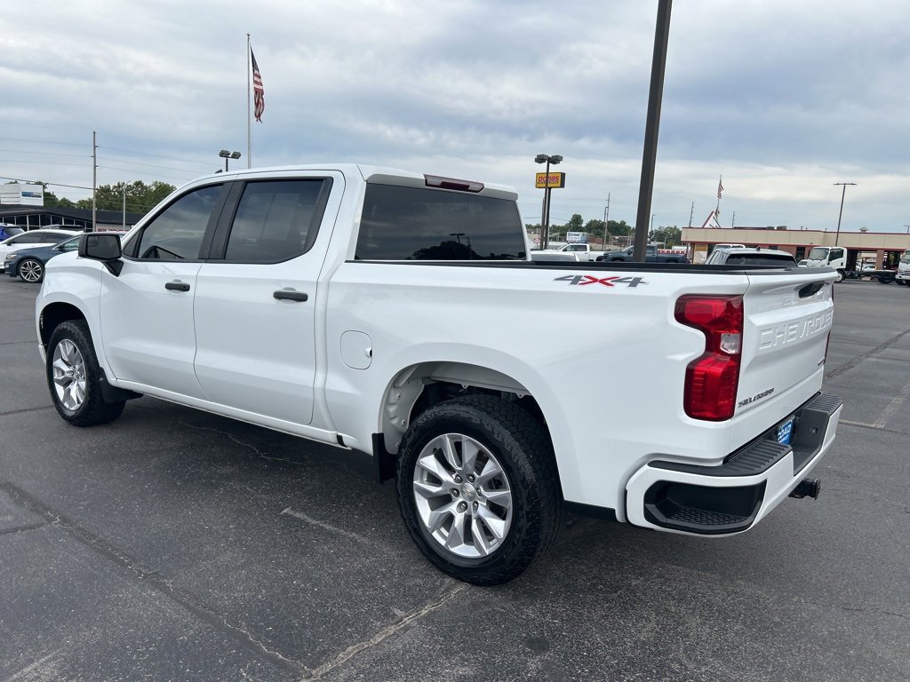 2022 Chevrolet Silverado 1500 Custom photo 5
