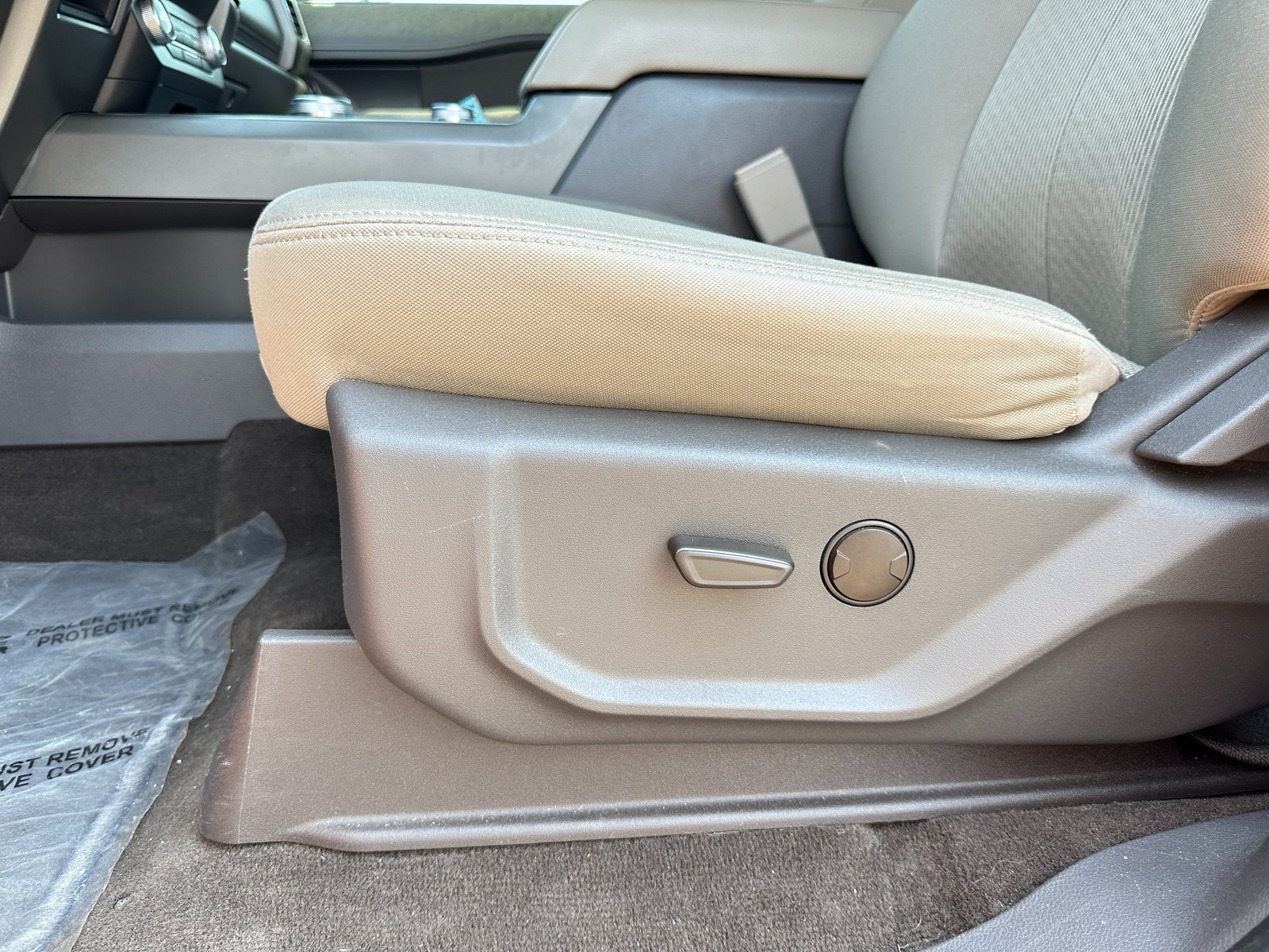 2021 Ford Expedition XLT photo 10