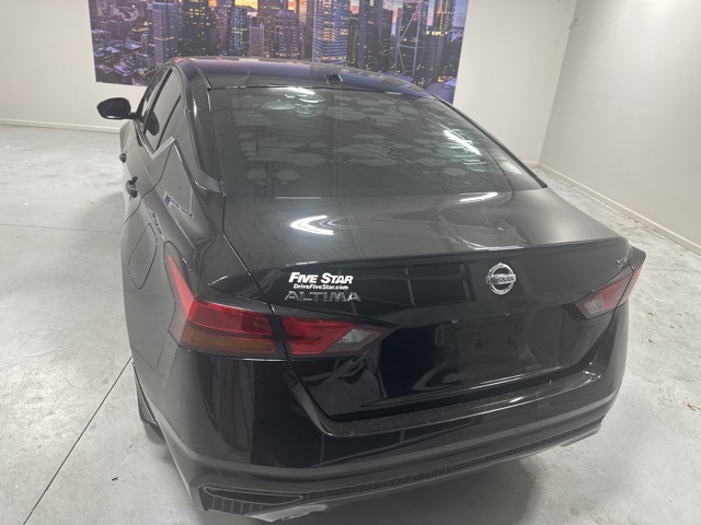 2019 Nissan Altima 2.5 SR photo 4