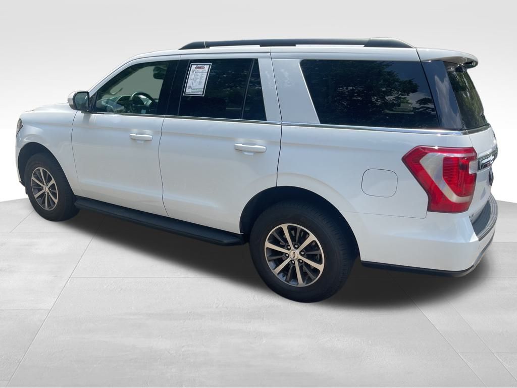 2021 Ford Expedition XLT photo 2