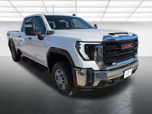2024 GMC Sierra 2500HD Pro's photo
