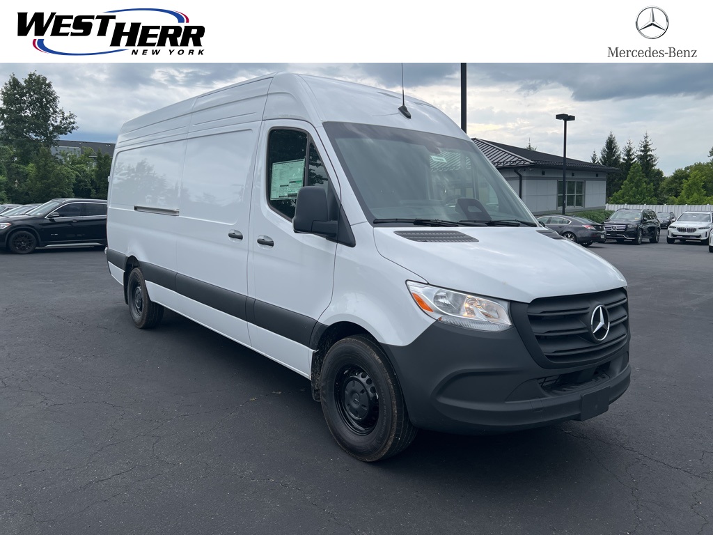 2025 Mercedes-Benz Sprinter Cargo Van Base's photo
