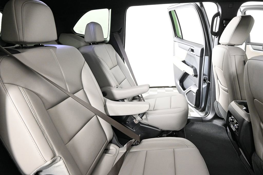 2026 Gmc Acadia Elevation photo 22