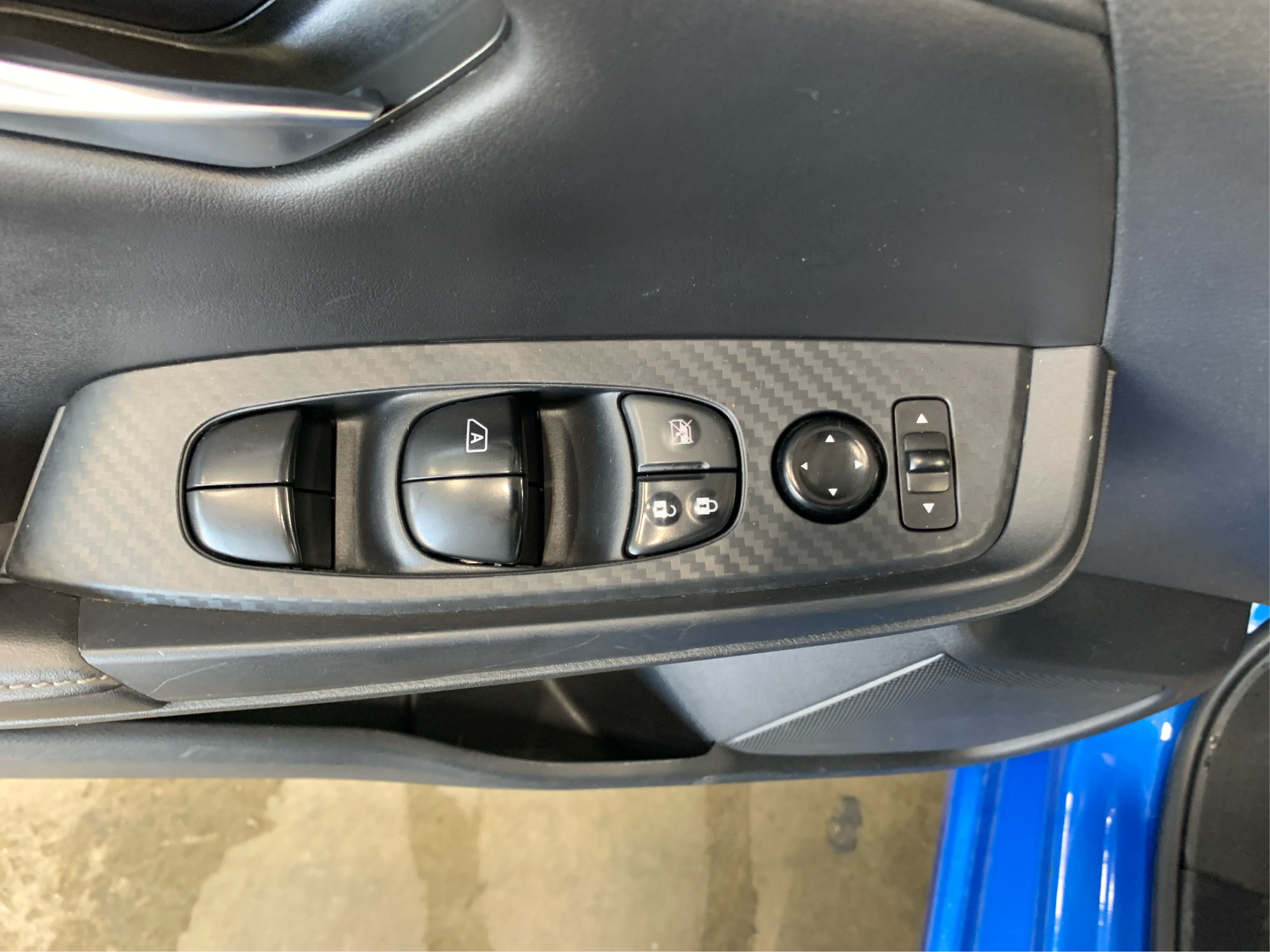 2022 Nissan Sentra SV photo 12