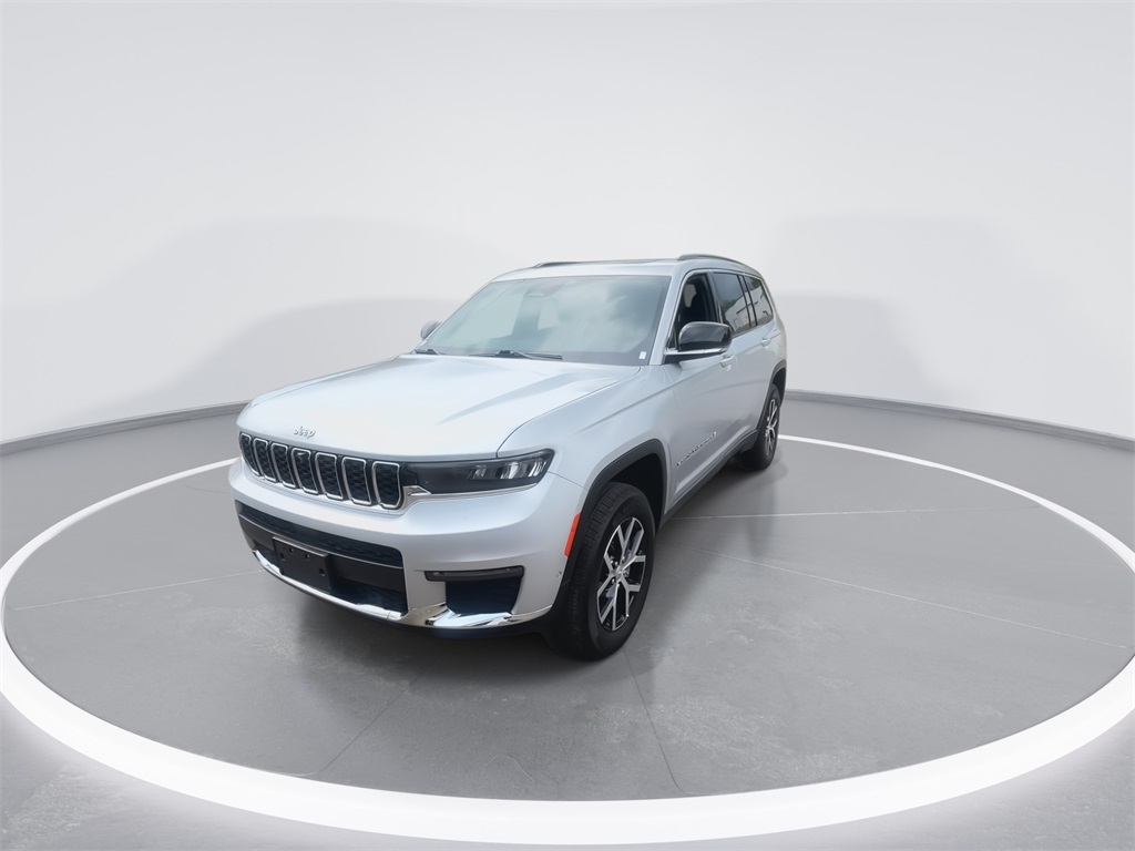 2024 Jeep Grand Cherokee Limited photo 4