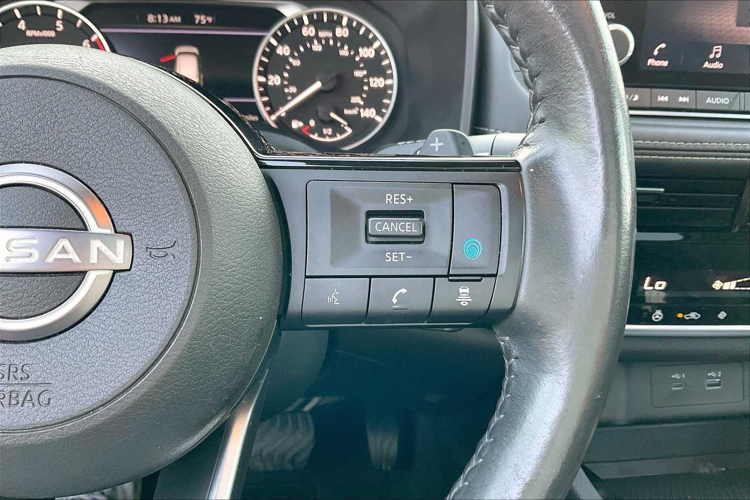 2022 Nissan Rogue SV photo 22