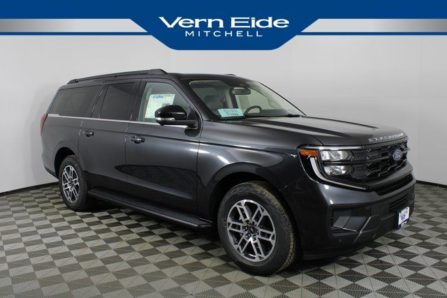 2025 Ford Expedition Active's photo