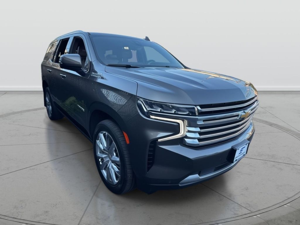 2021 Chevrolet Tahoe High Country's photo