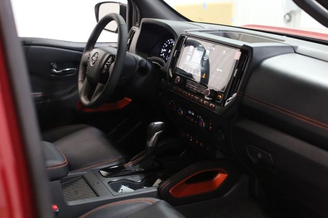 2025 Nissan Frontier PRO-4X photo 22