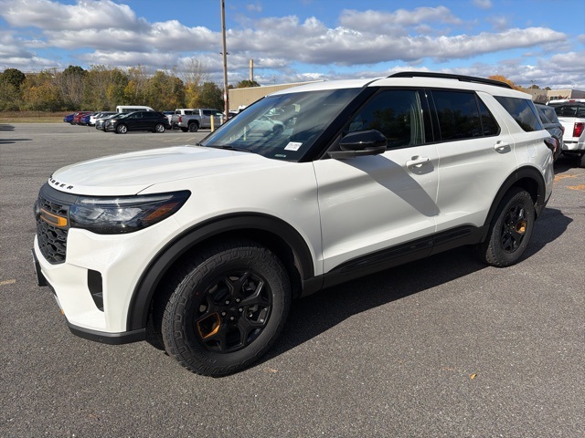 2026 Ford Explorer photo 4