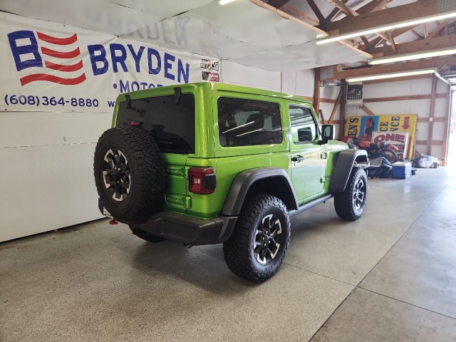 2025 Jeep Wrangler Rubicon photo 3