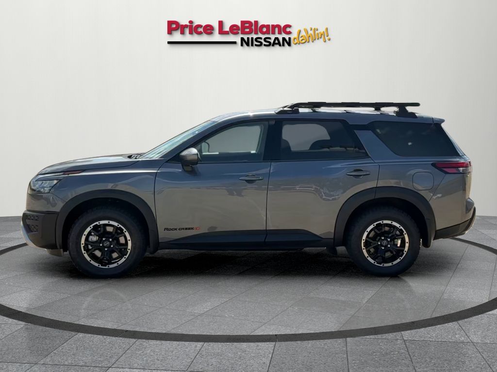 2025 Nissan Pathfinder Rock Creek photo 2