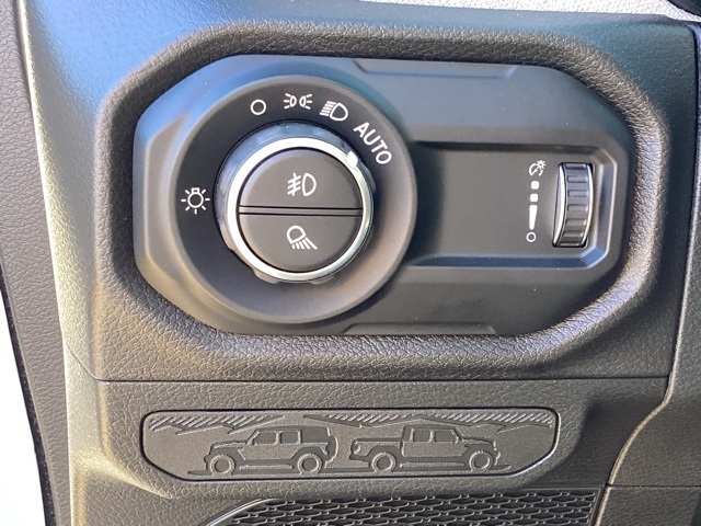 2025 Jeep Gladiator Sport photo 5
