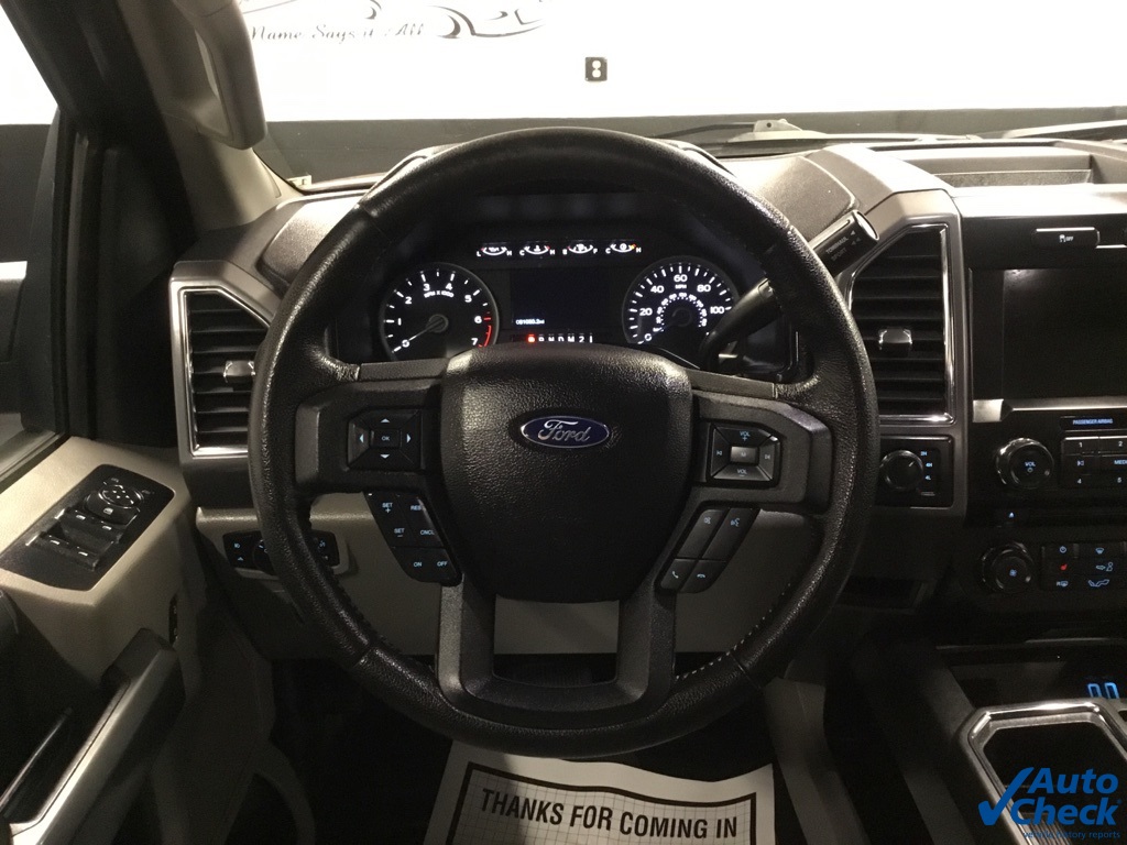 2016 Ford F-150 XLT photo 40
