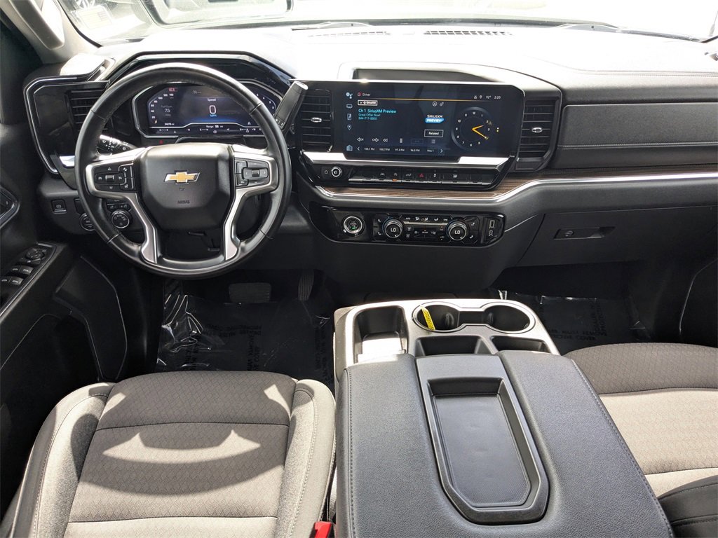 2024 Chevrolet Silverado 1500 LT photo 13