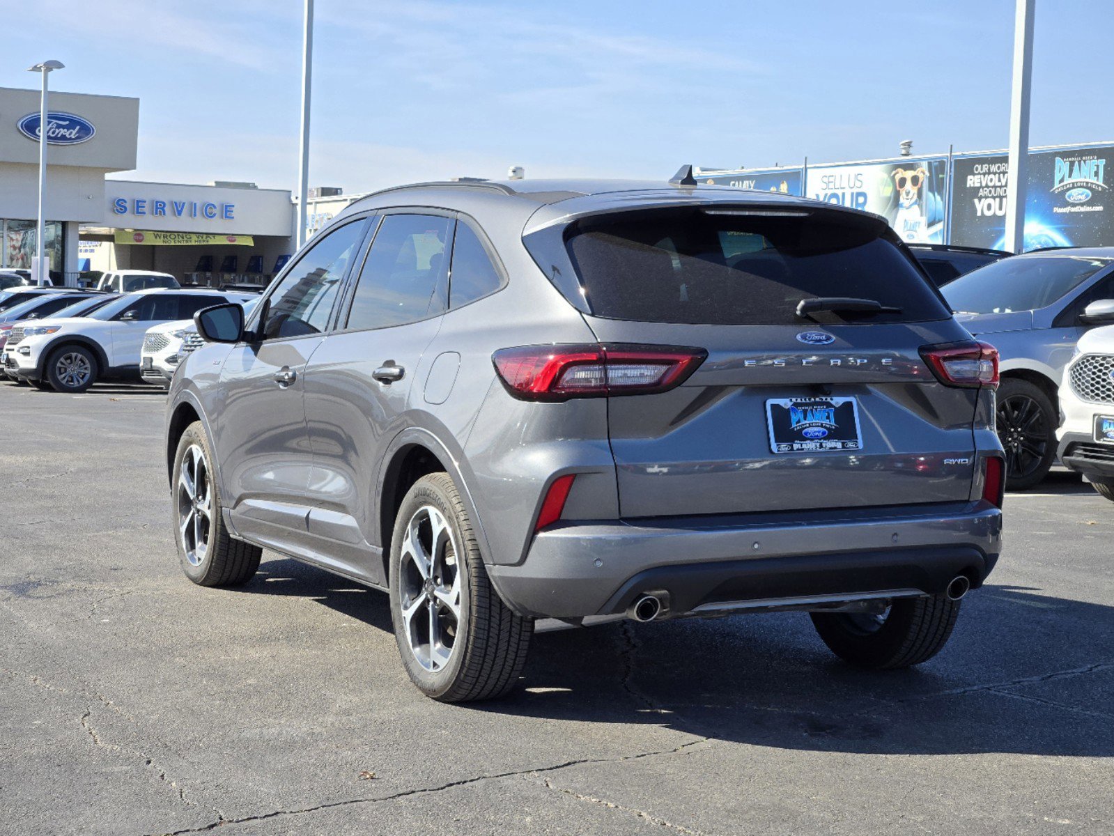 New 2024 Carbonized Gray Metallic Ford ST-Line Select image 3