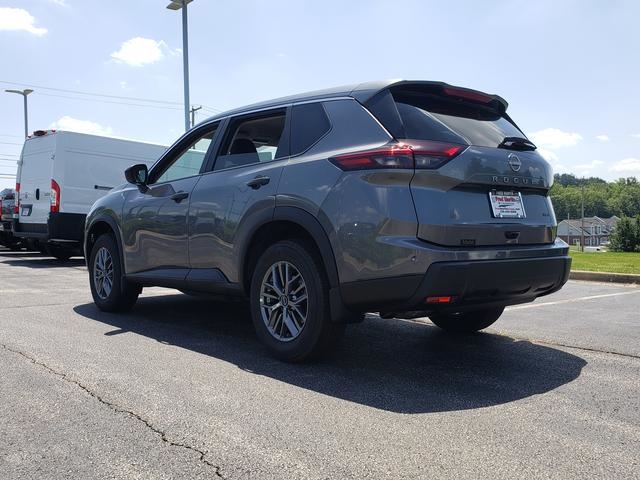 2025 Nissan Rogue S photo 5