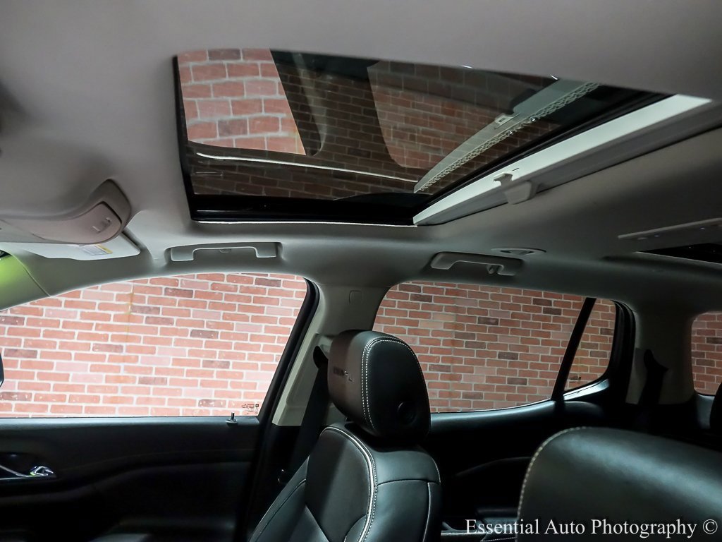 2023 GMC ACADIA - Image 14