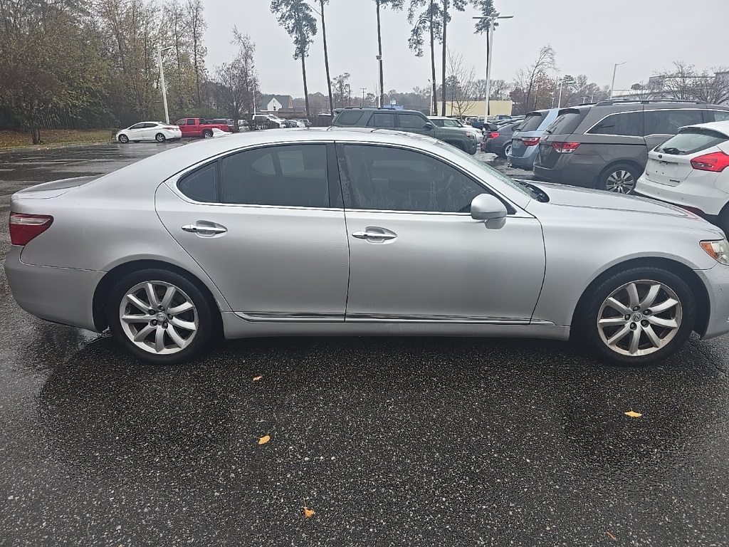 2008 Lexus LS 460 photo 4