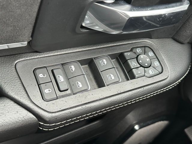2026 Ram 2500 Laramie photo 16