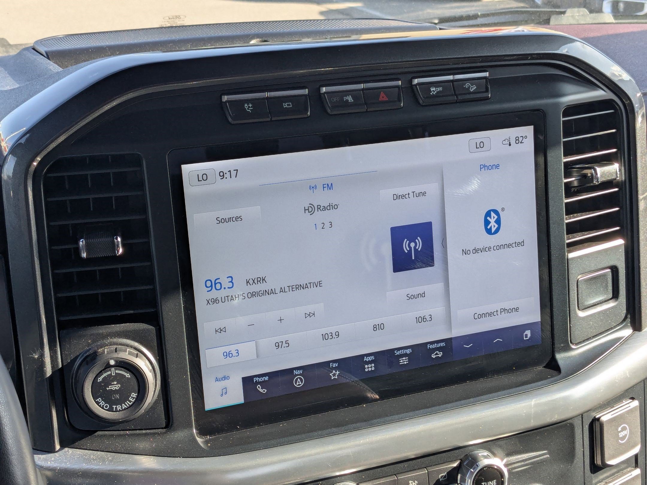 2022 Ford F-150 Lariat photo 19