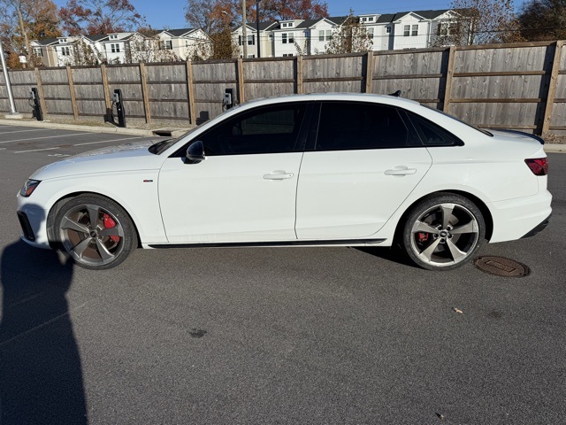 2023 Audi A4 45 S line Premium Plus Quattro photo 4