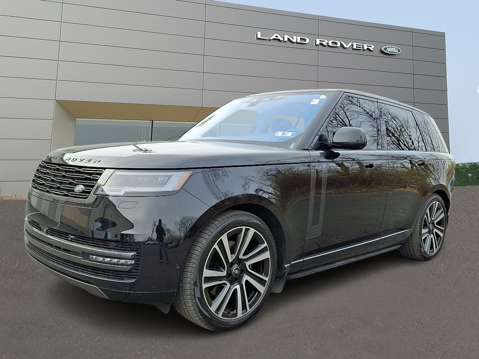 2023 Land Rover Range Rover SE's photo