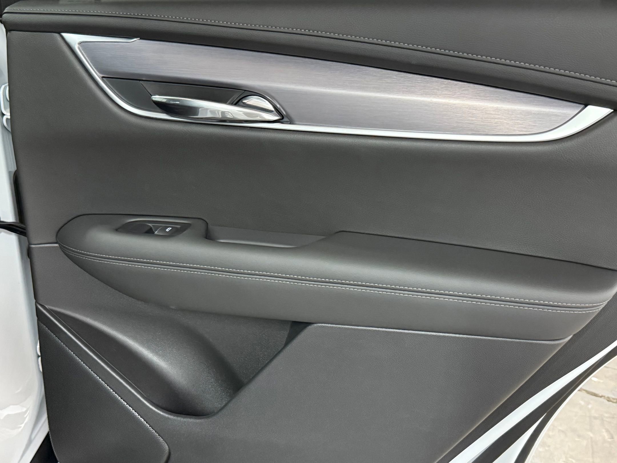 2025 Cadillac XT6 Luxury photo 41