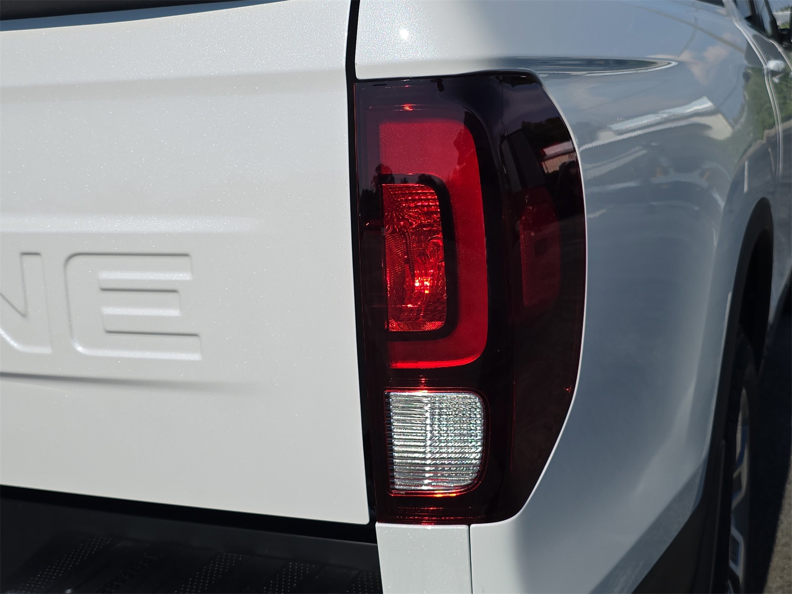 2025 Honda Ridgeline RTL photo 9