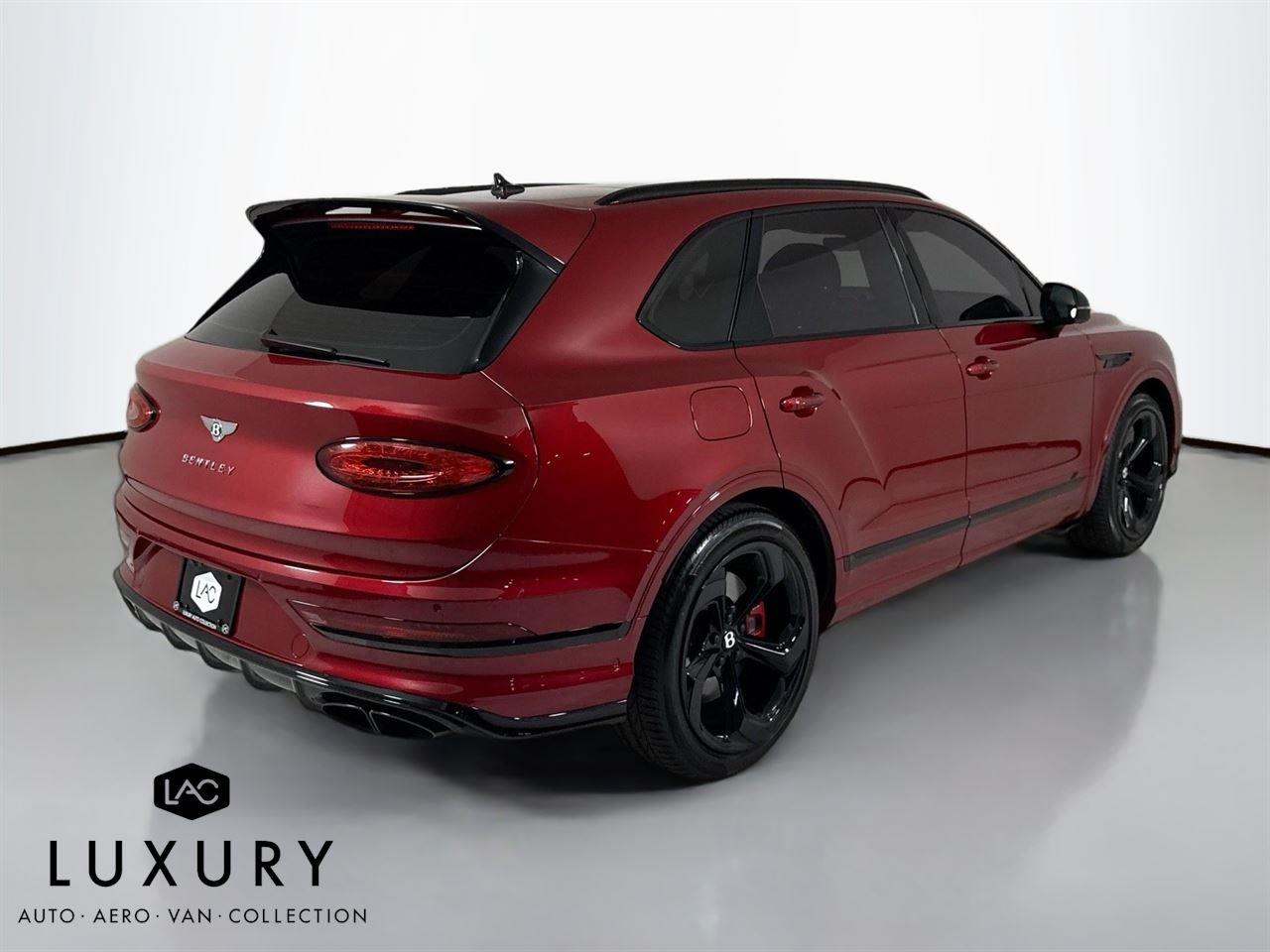2022 Bentley Bentayga V8 photo 4