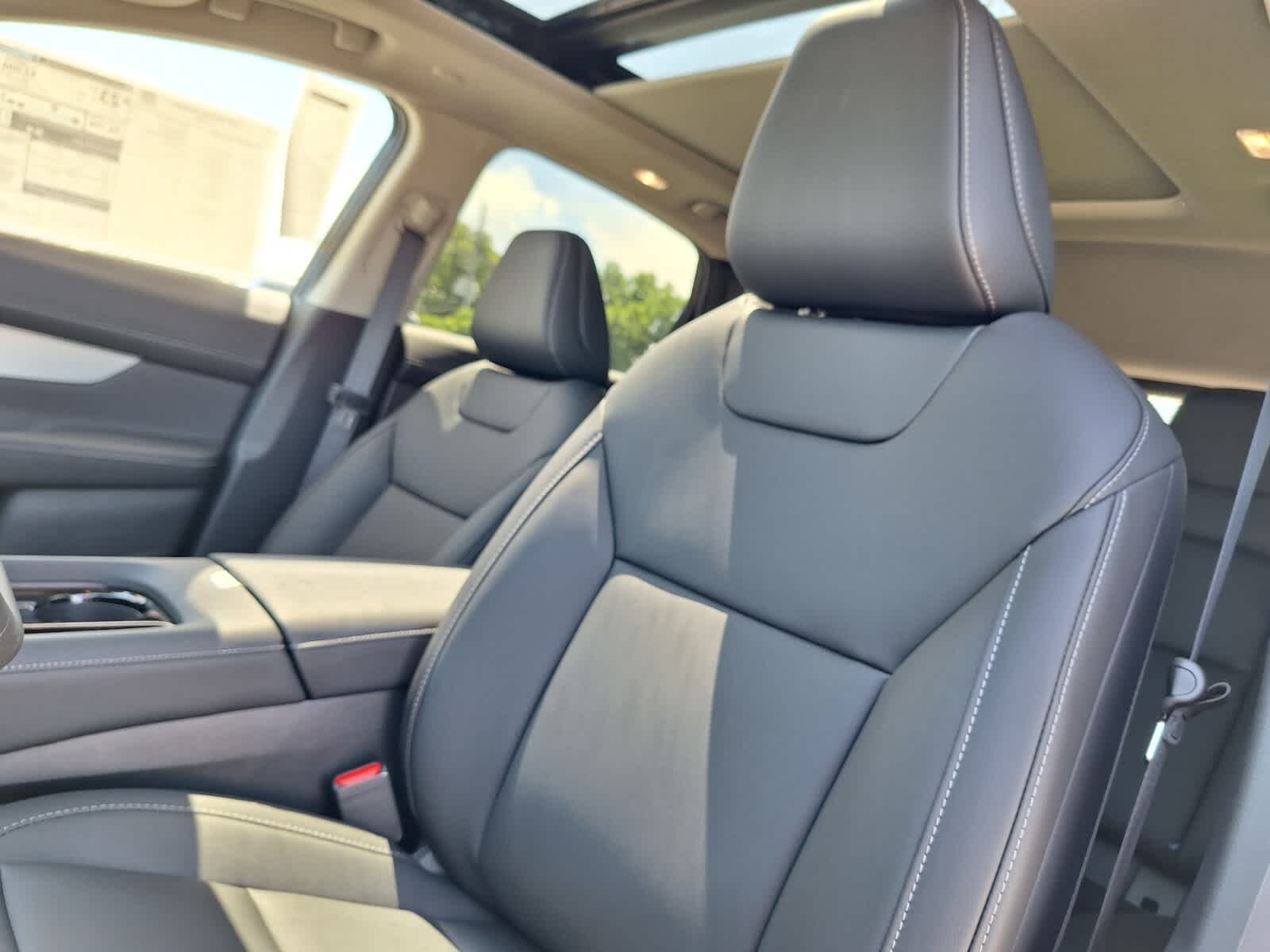 2025 Nissan Murano SL photo 11