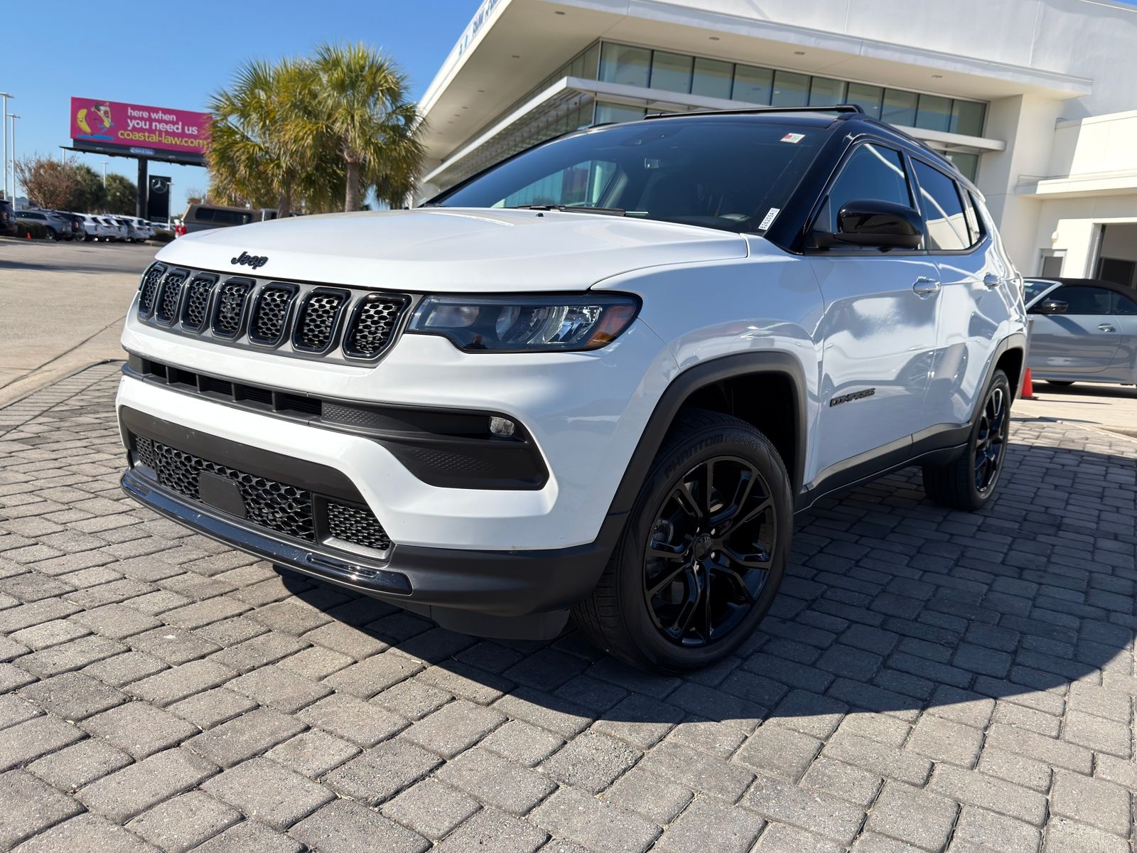 2023 Jeep Compass Altitude's photo