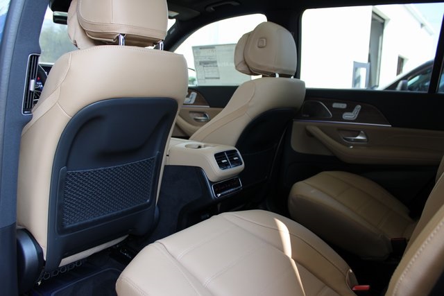 2026 Mercedes Benz GLS 450 4MATIC photo 32