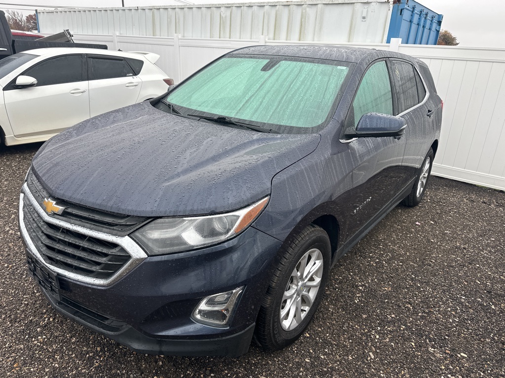 2019 Chevrolet Equinox LT photo 2