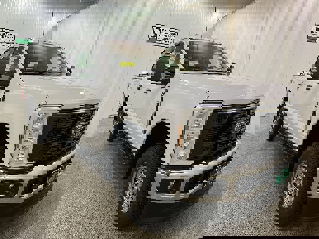 2025 Ford F-350 Super Duty XL's photo