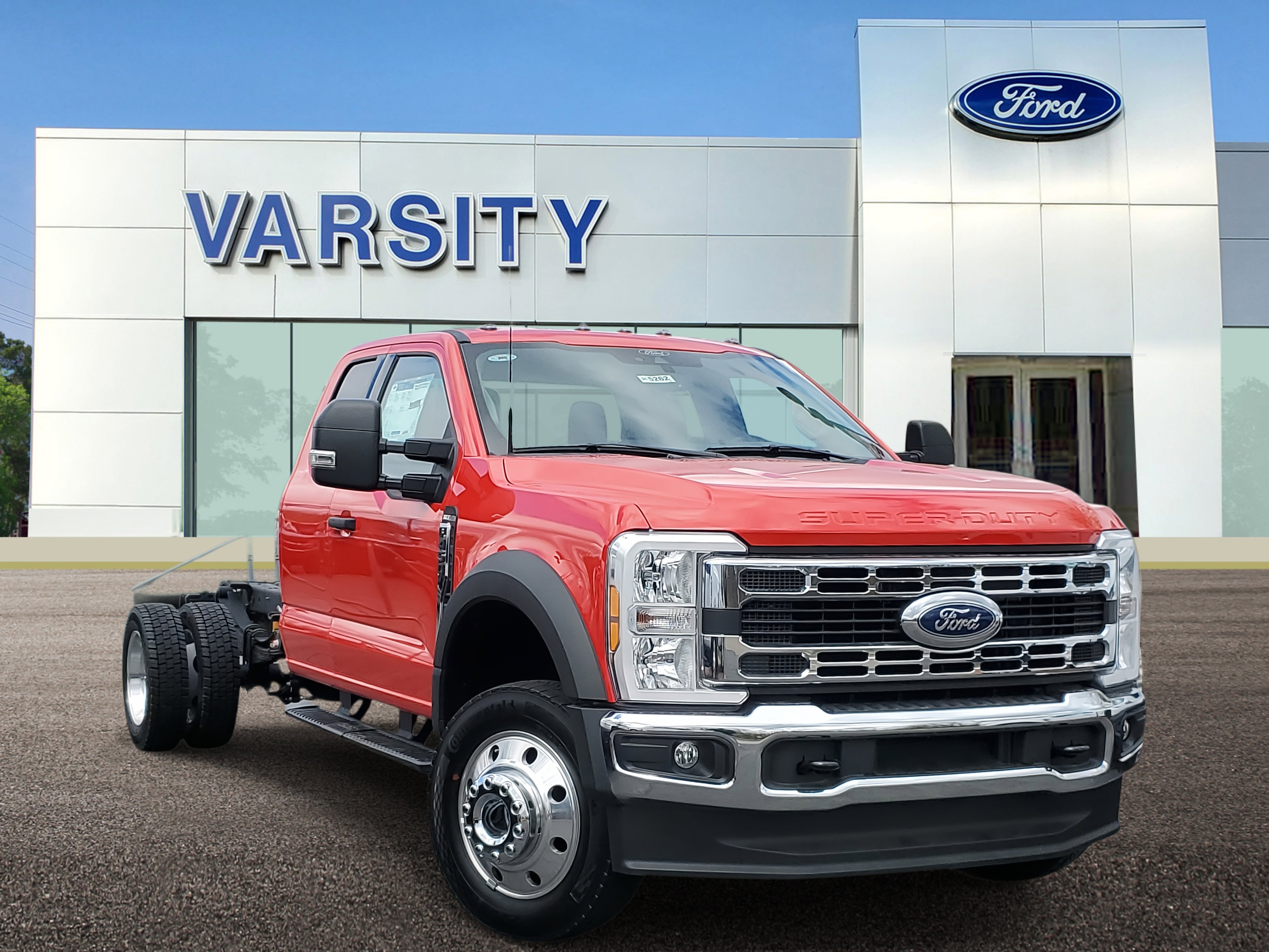 2024 Ford F-450 Super Duty Chassis Cab XLT's photo