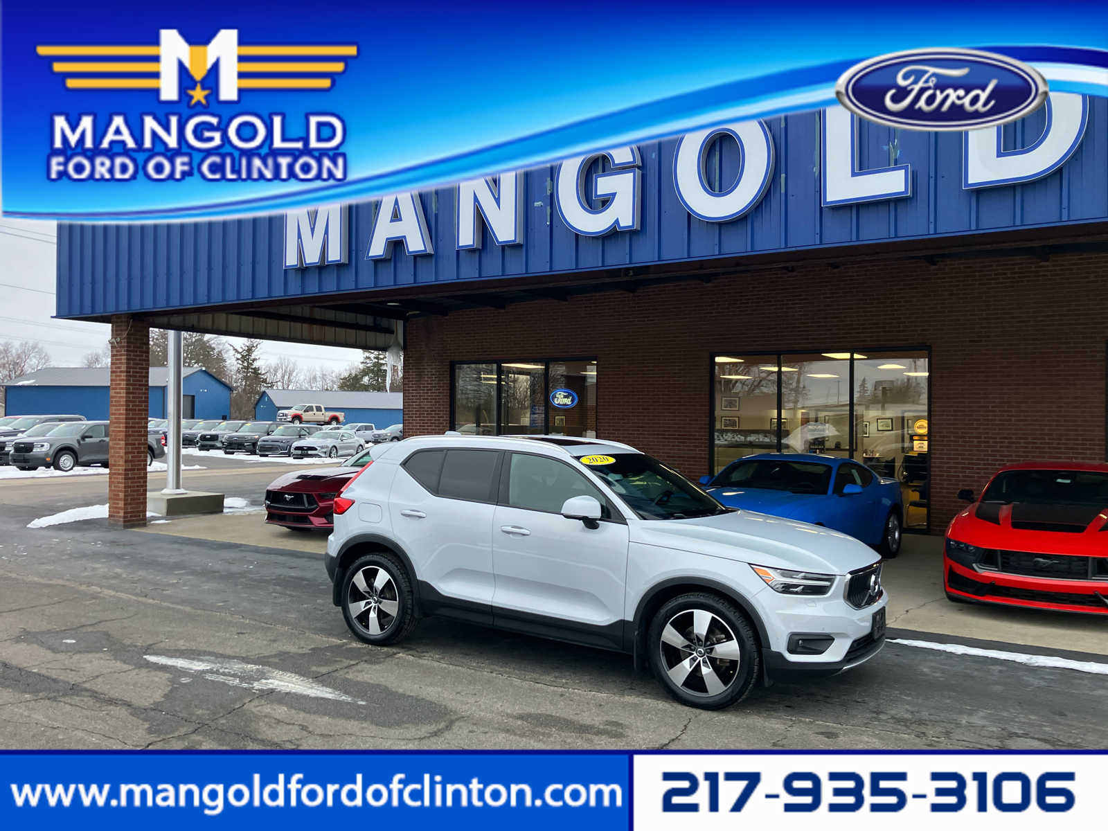 2020 Volvo XC40 Momentum