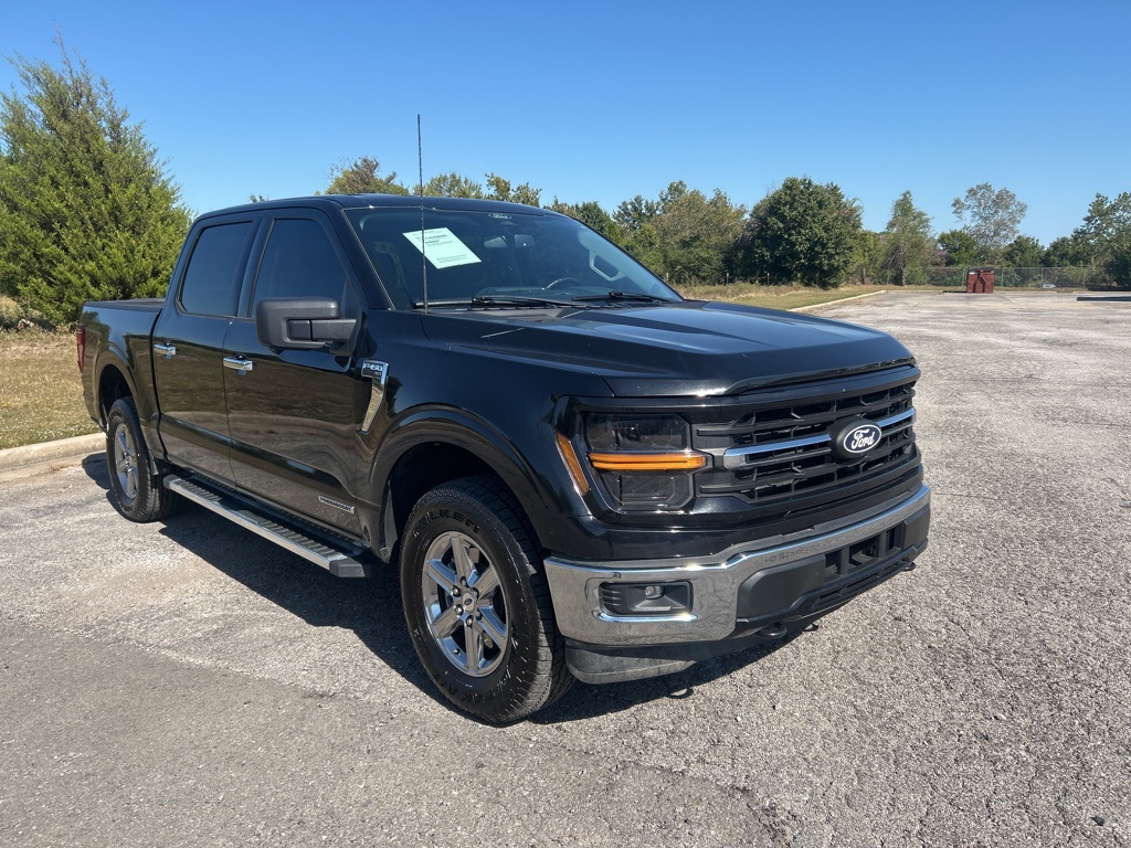 2024 Ford F-150 XLT photo 3
