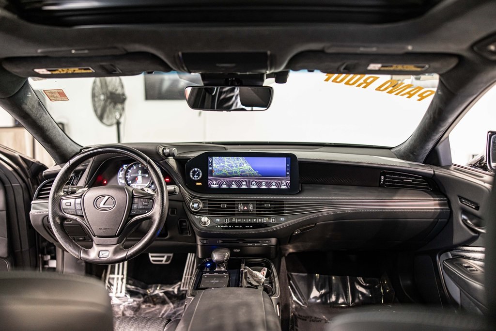 2022 LEXUS LS - Image 36