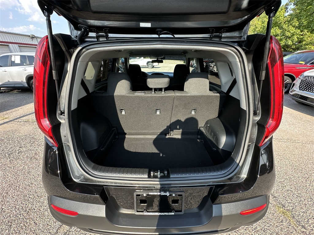 2022 Kia Soul LX photo 21