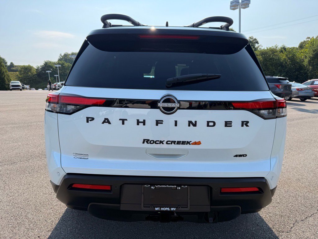 2025 Nissan Pathfinder Rock Creek photo 3