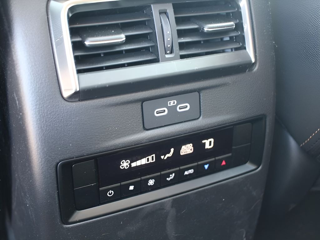 2025 Mazda CX-90 Preferred photo 18