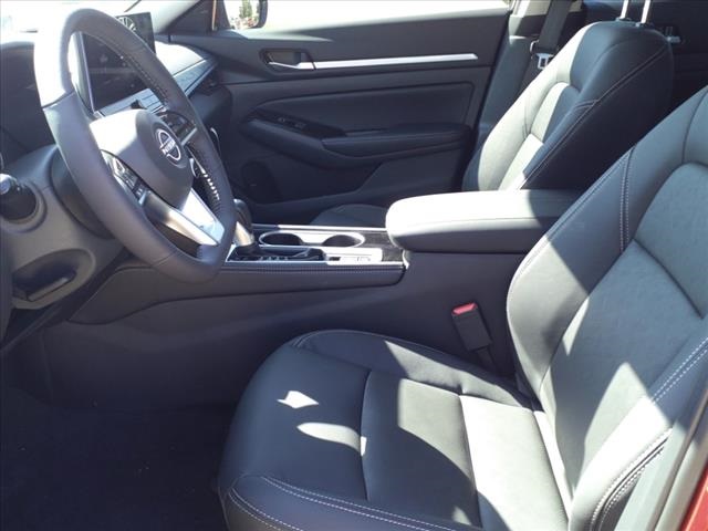 2025 Nissan Altima 2.5 SL photo 4