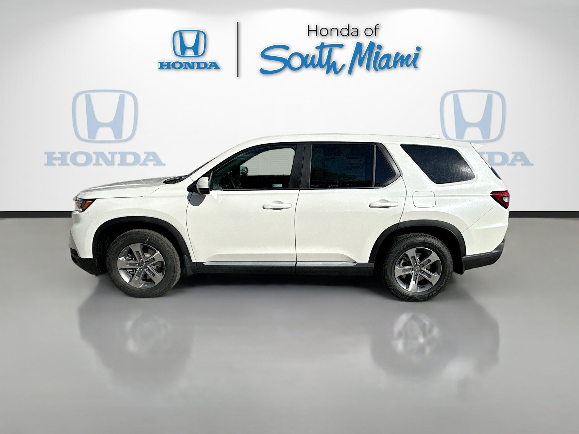 2025 Honda Pilot EX-L photo 3