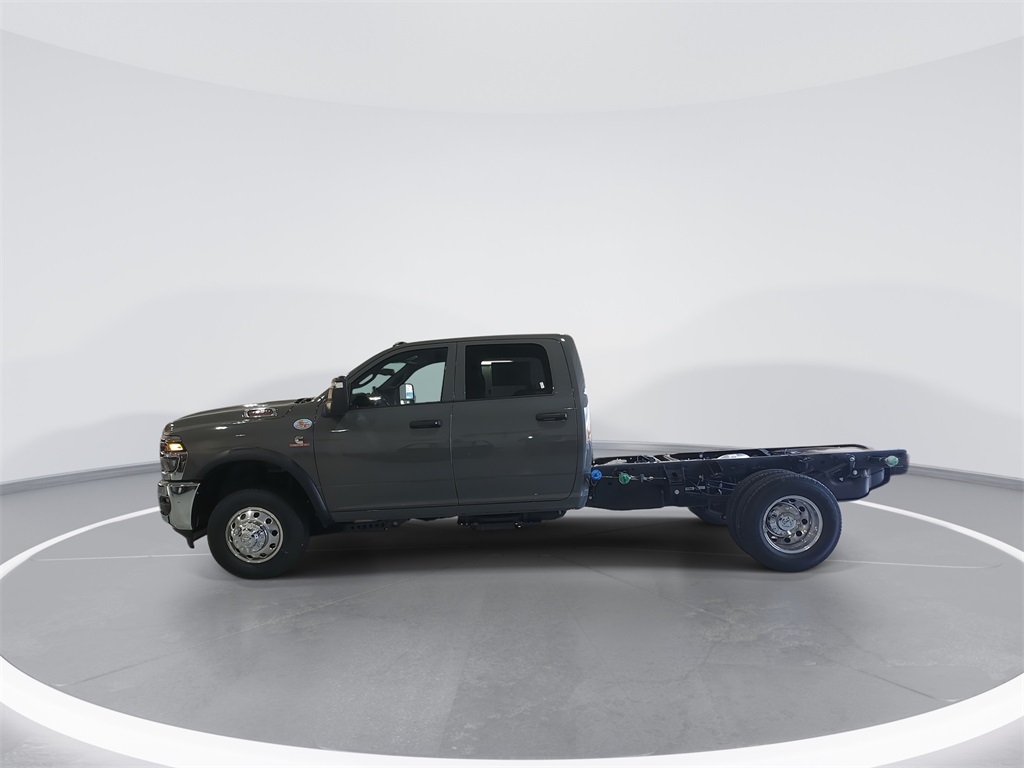 2026 Ram 3500 Tradesman photo 4