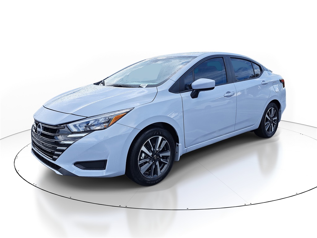 2025 Nissan Versa 1.6 SV photo 4