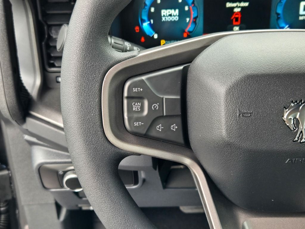 2025 Ford Bronco Base photo 20