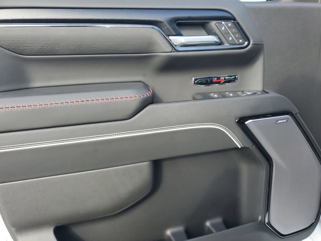 2025 Gmc Sierra AT4X photo 41